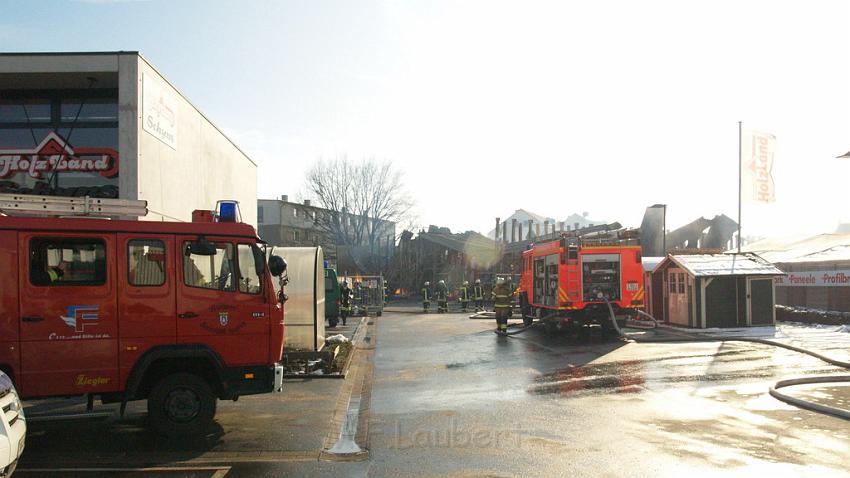 Grossbrand Holzlager Siegburg Industriestr P004.JPG